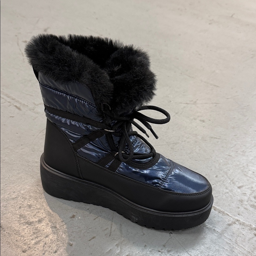 Women's Black and Blue Winter Boots